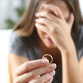 مشکلات طلاق برای زنان چیست؟